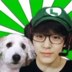 Meet your Posher, Adriana